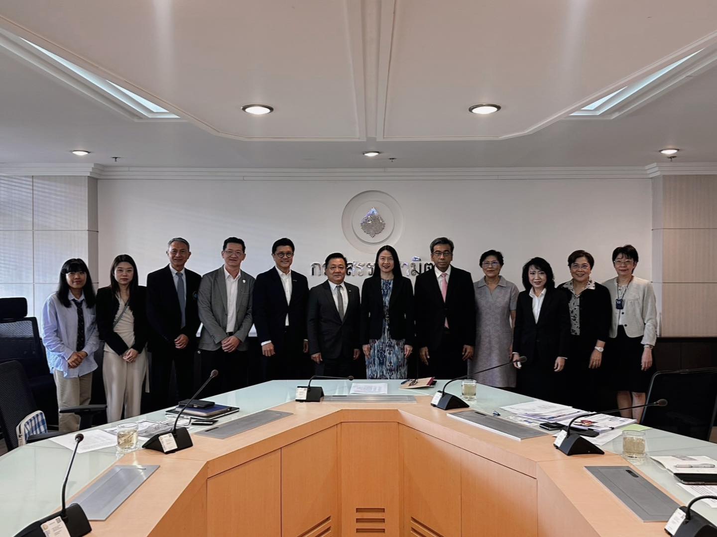 นำคณะกรรมการสมาคมการค้ากลุ่มบริการและโลจิสติกส์