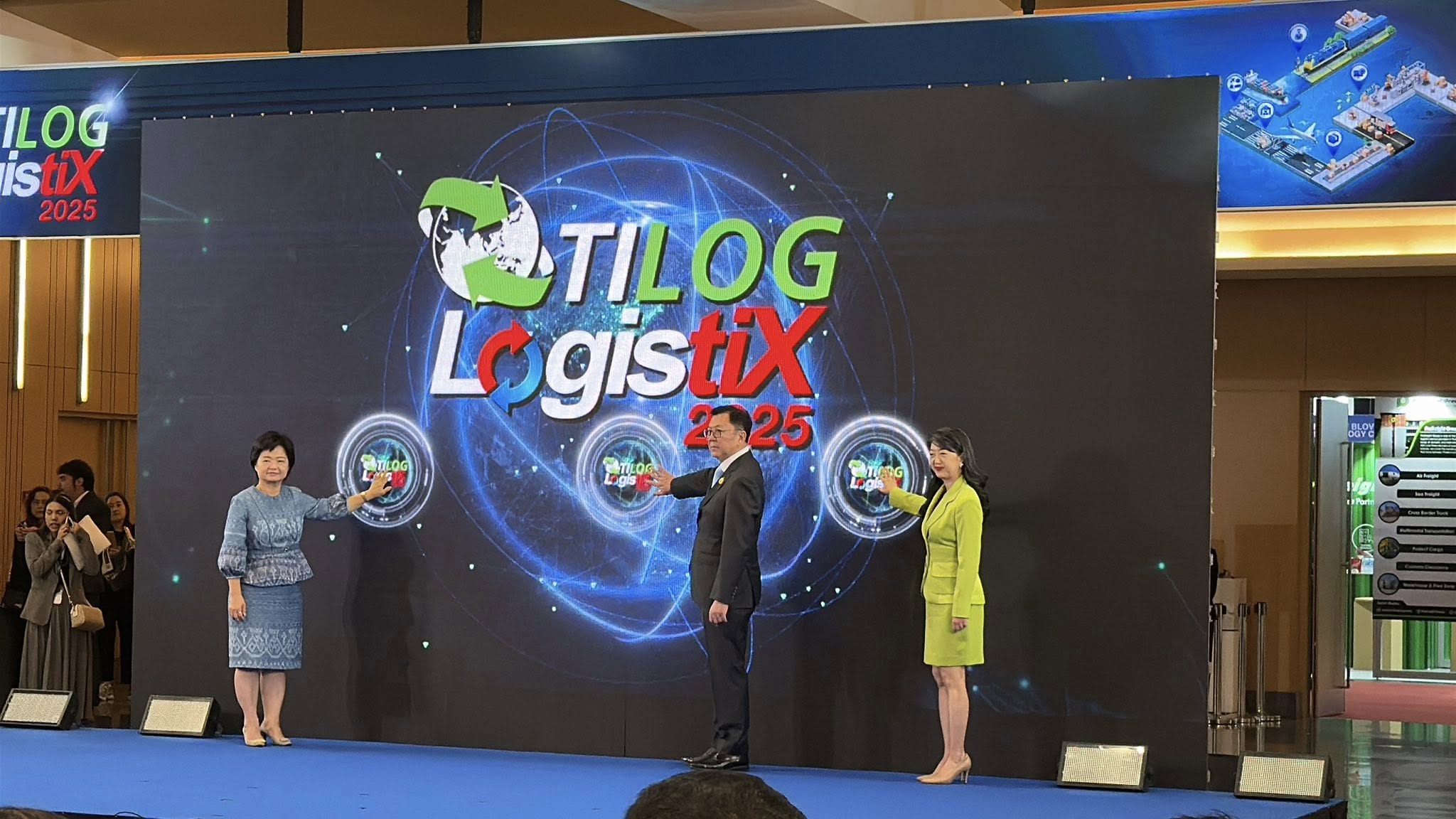 พิธีเปิดงาน TILOG – LOGISTIX 2025 งานแสดงสินค้าและบริการด้านโลจิสติกส์ที่ยิ่งใหญ่ที่สุดในอาเซียน ประจำปี 2568 พิธีเปิดงาน TILOG – LOGISTIX 2025 งานแสดงสินค้าและบริการด้านโลจิสติกส์ที่ยิ่งใหญ่ที่สุดในอาเซียน ประจำปี 2568