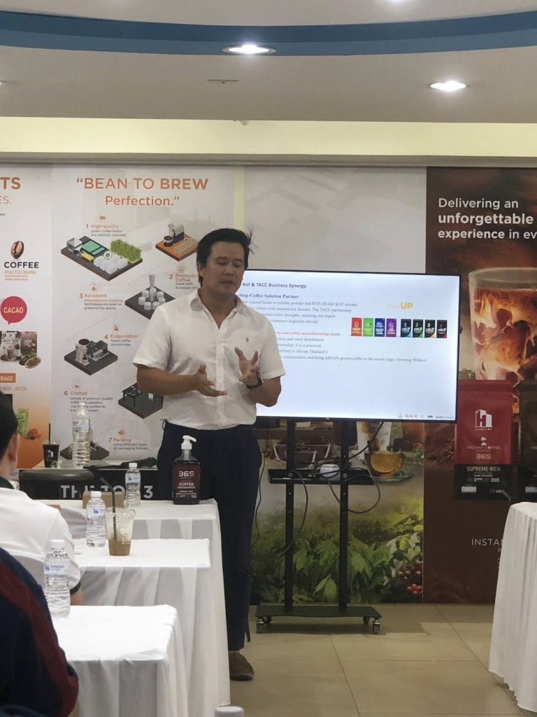 สมาคมเข้าร่วมกิจกรรม ดูงานธุรกิจ ณ บริษัท SCG Nichirei Logistics (3)