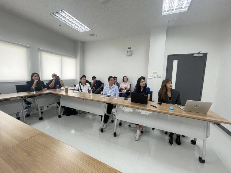 สมาคมเข้าร่วมกิจกรรม ดูงานธุรกิจ ณ บริษัท SCG Nichirei Logistics (7)