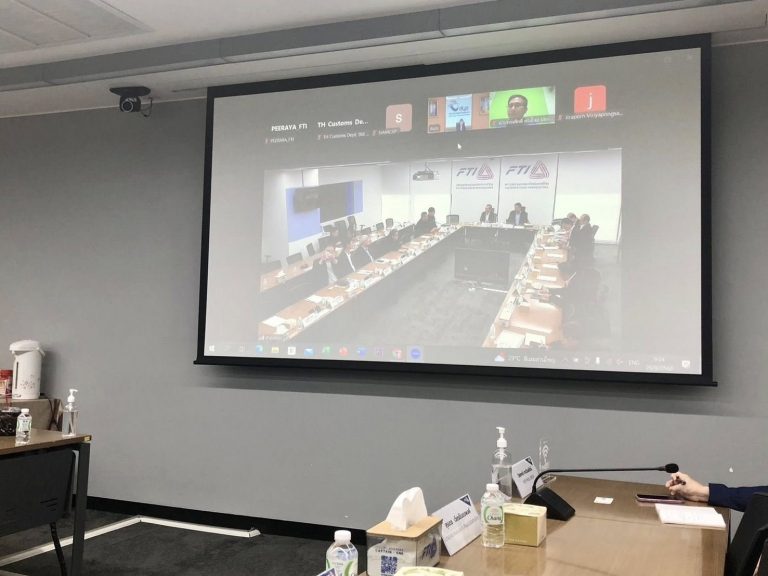 เข้าร่วมประชุมระดมความคิดเห็น (Focus Group) (5)